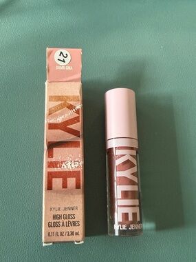 Kylie Jenner High Gloss Lip Gloss damn Gina 0.11 fl oz / 3.3 mL